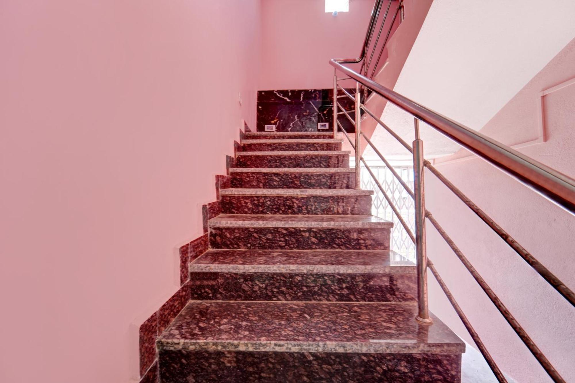 Hotel O Radha Rani Hotel Rajgir Luaran gambar
